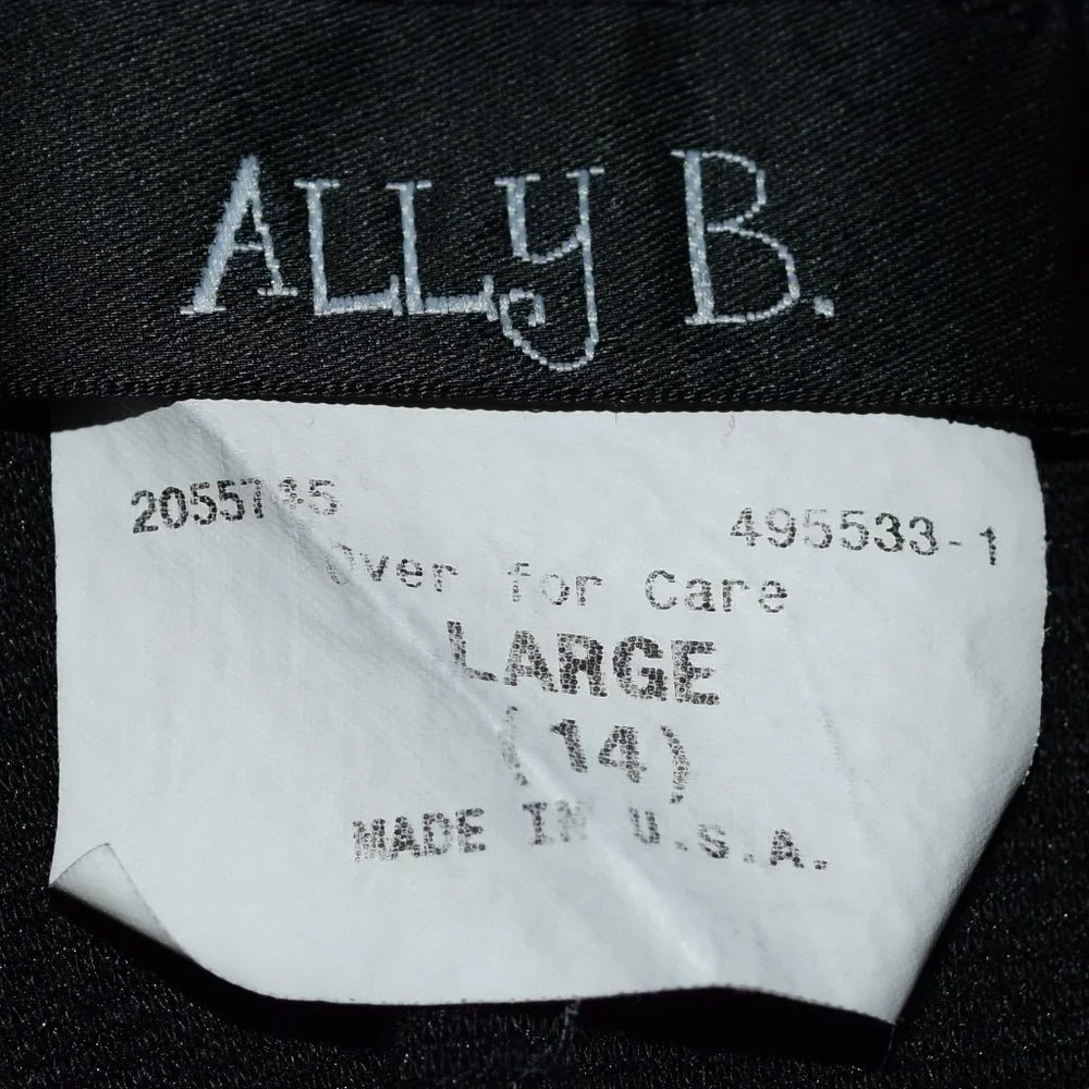 Ally B Black Skirt with Pockets and Back Zipper - Size Large (14)